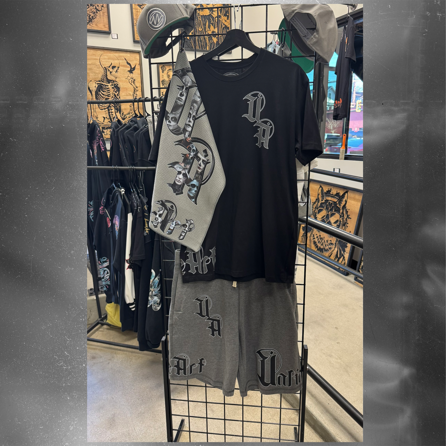 Unlimited Arts Black and White UA Set