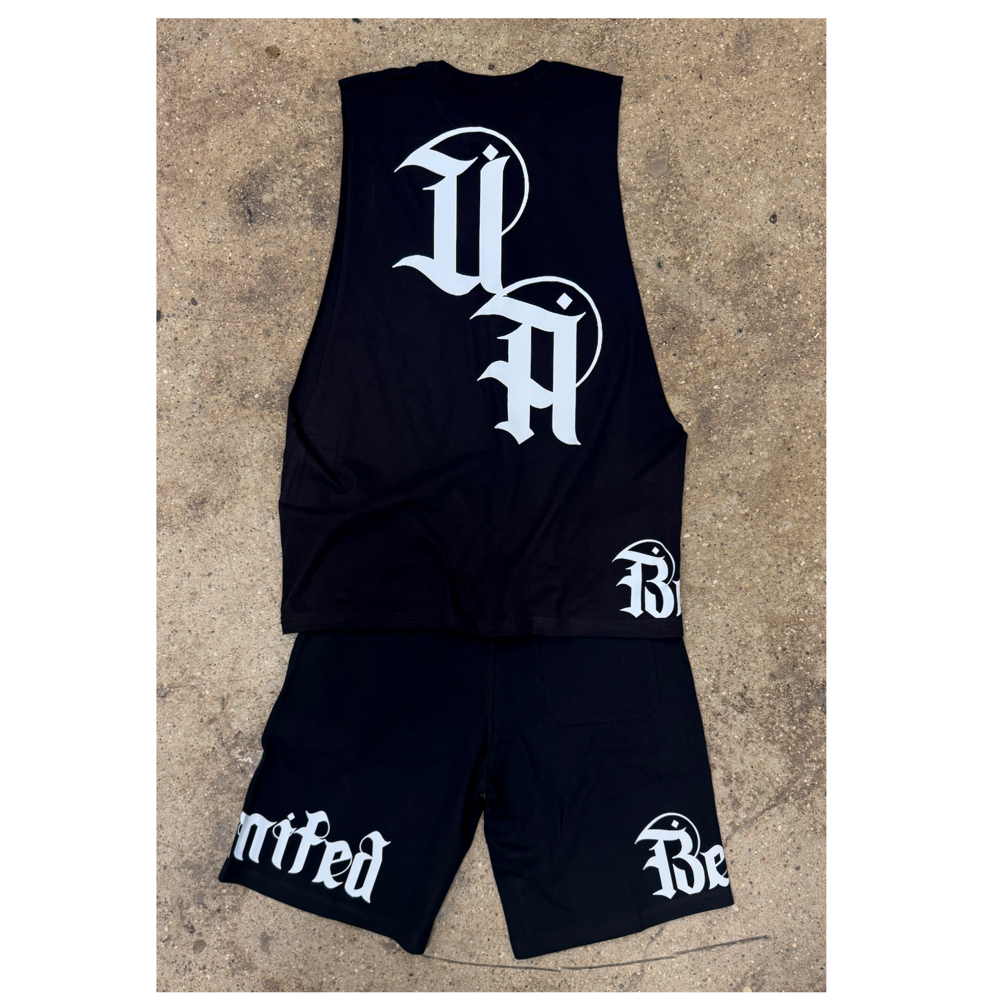 Unlimited Arts Black and White UA Set