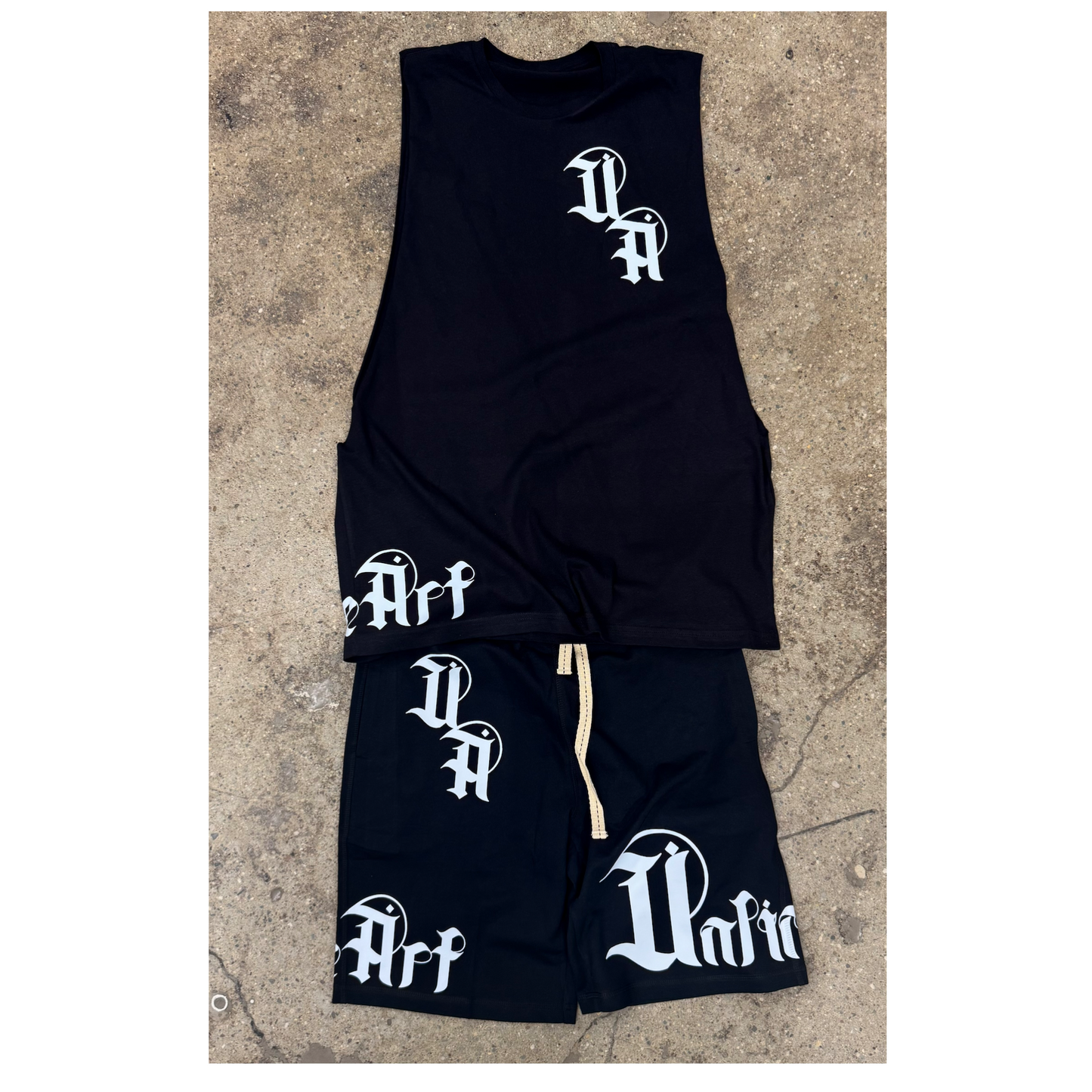 Unlimited Arts Black and White UA Set