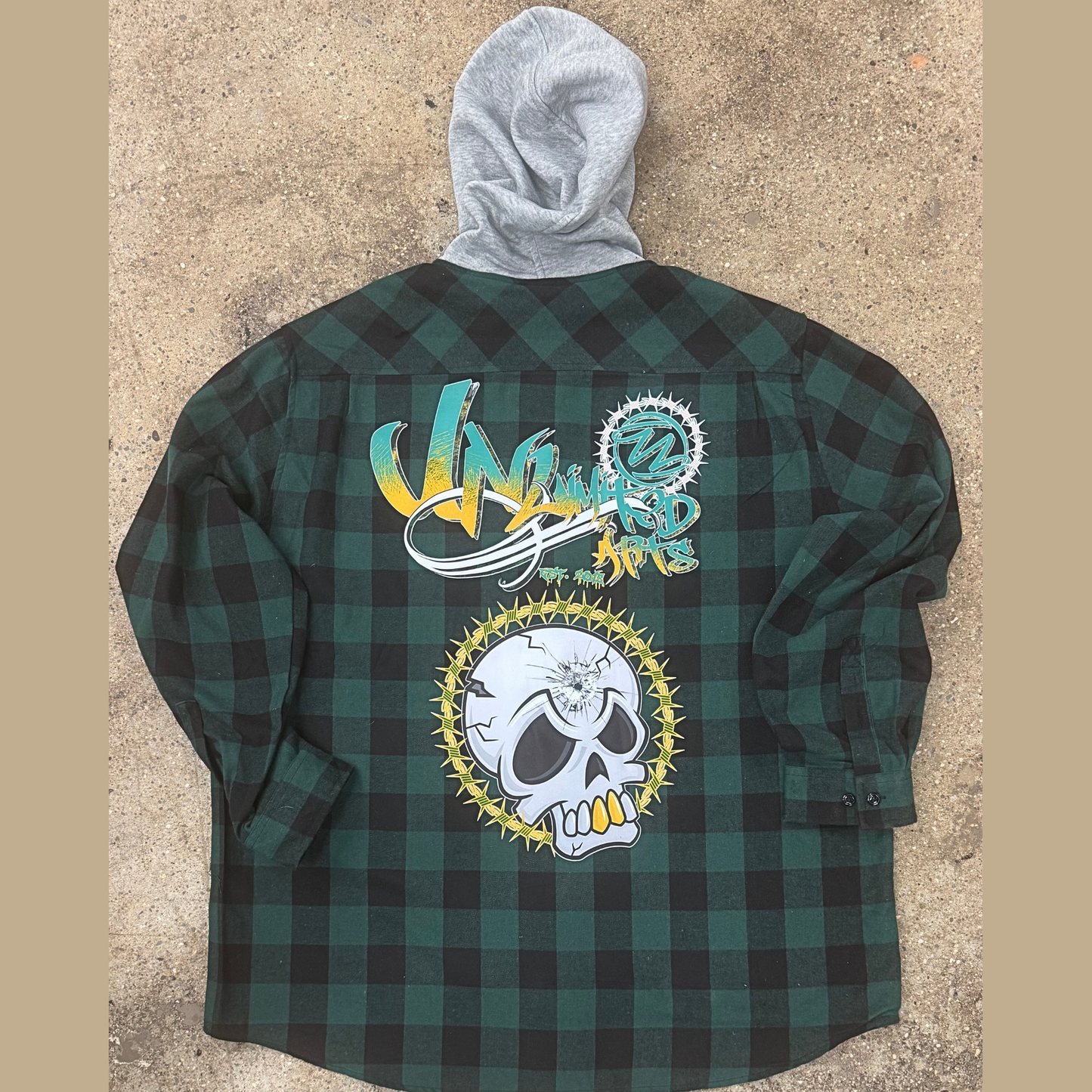 BeArt Green and Black Buffalo Plaid Flannel with Hood